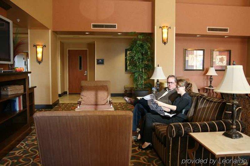 Hampton Inn & Suites יובה סיטי מראה פנימי תמונה