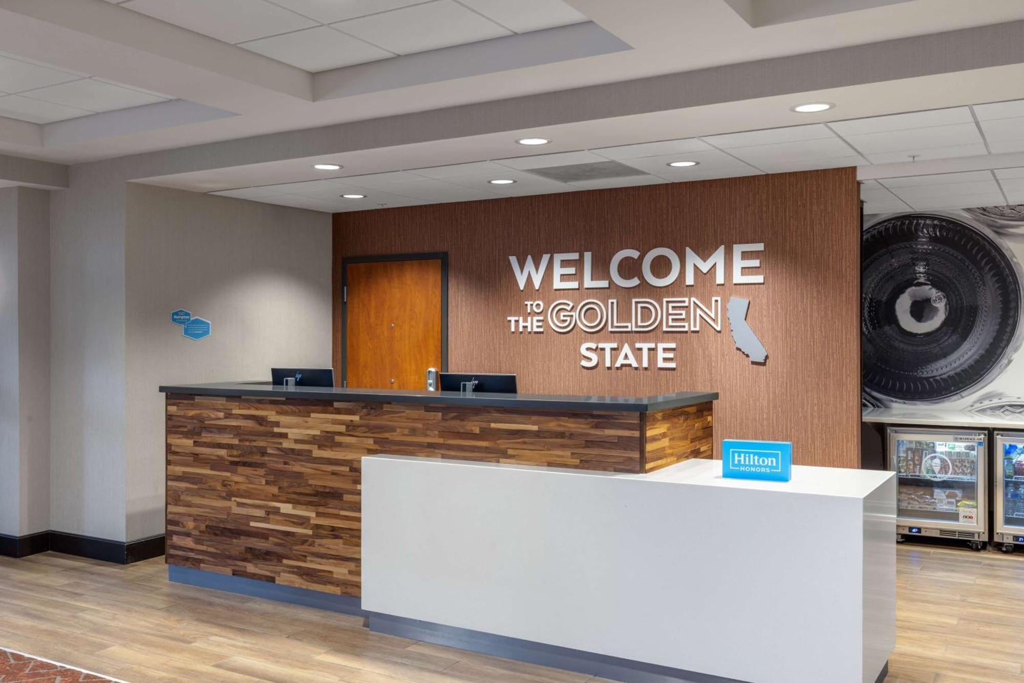 Hampton Inn & Suites יובה סיטי מראה חיצוני תמונה