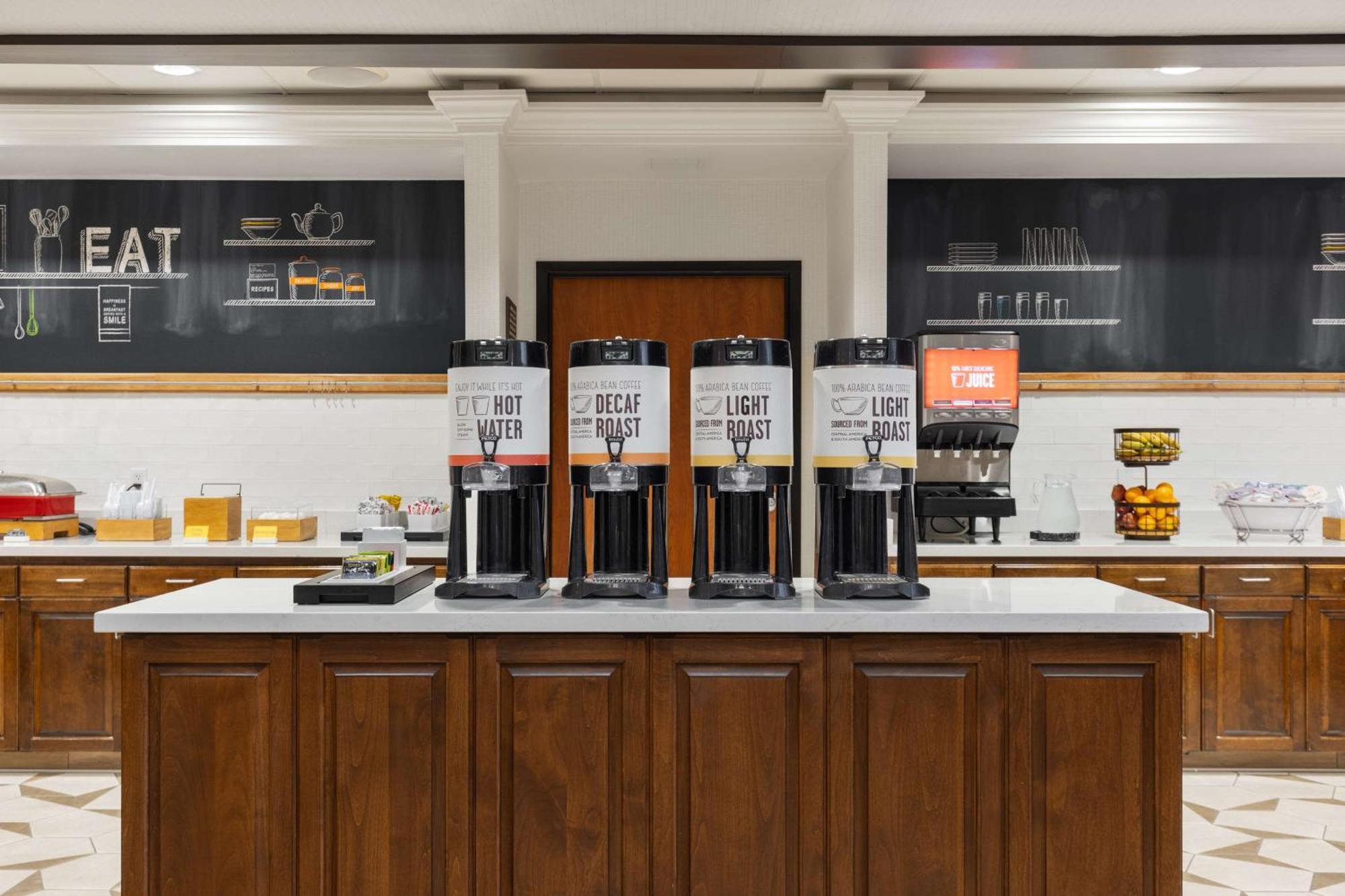 Hampton Inn & Suites יובה סיטי מראה חיצוני תמונה