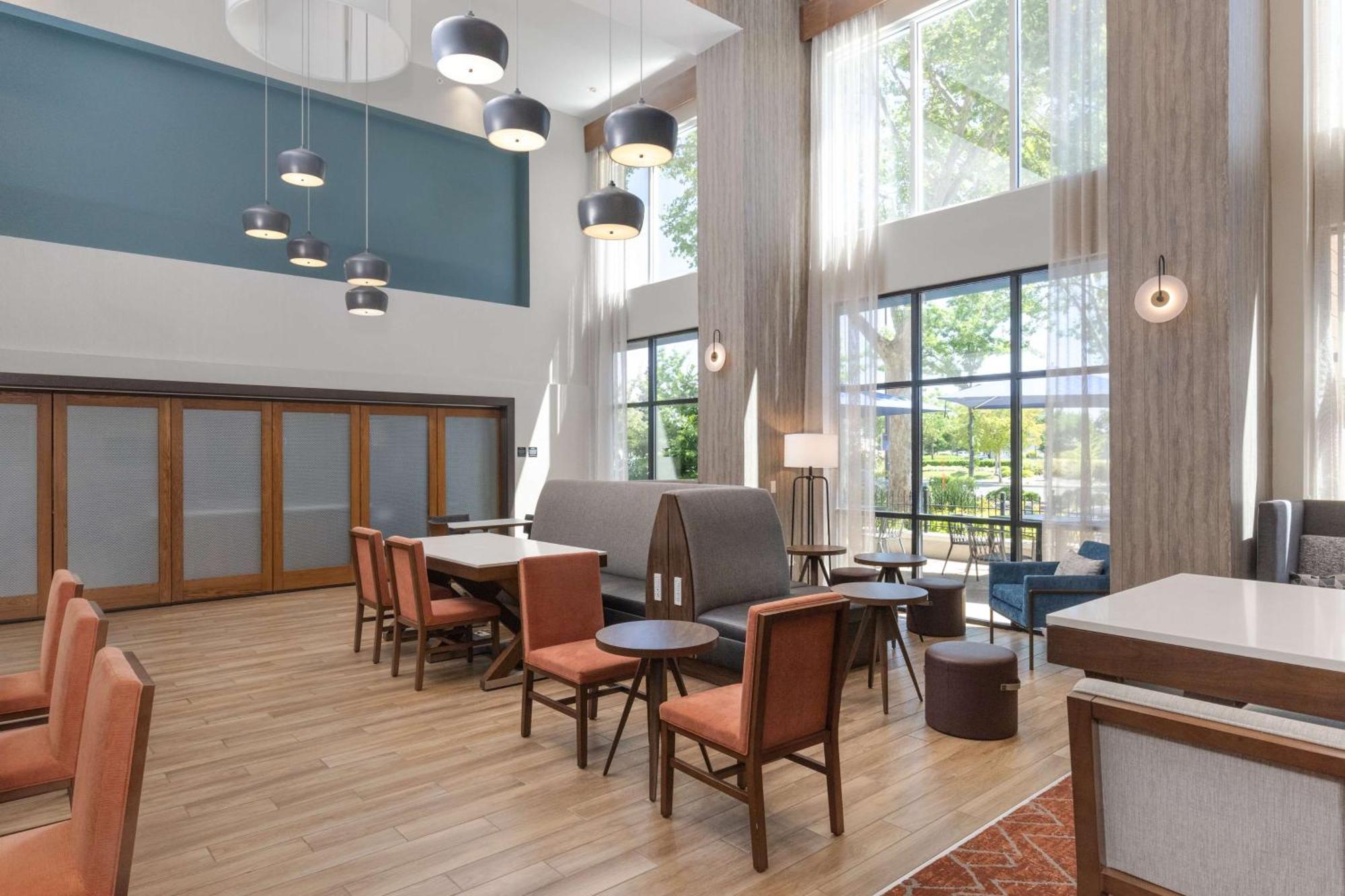 Hampton Inn & Suites יובה סיטי מראה חיצוני תמונה