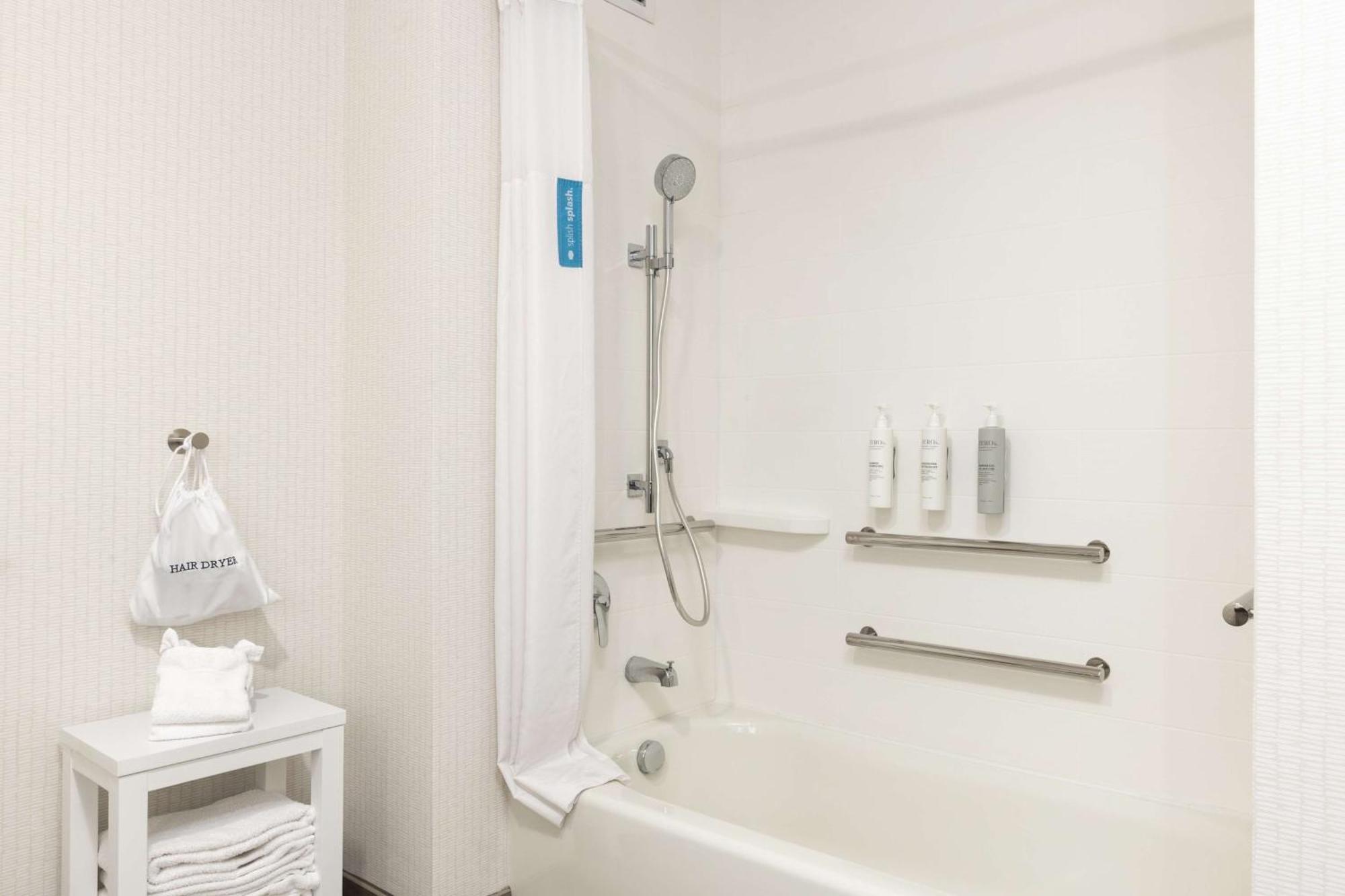 Hampton Inn & Suites יובה סיטי מראה חיצוני תמונה
