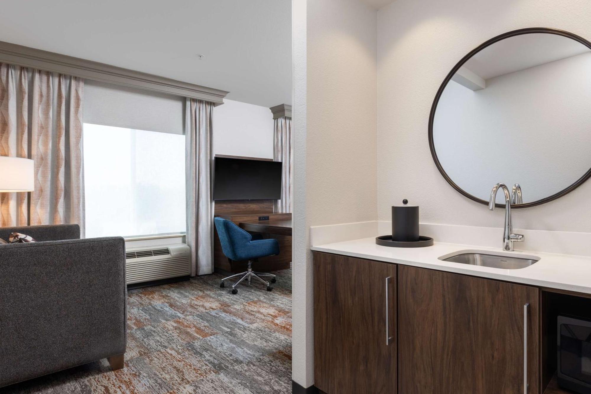 Hampton Inn & Suites יובה סיטי מראה חיצוני תמונה