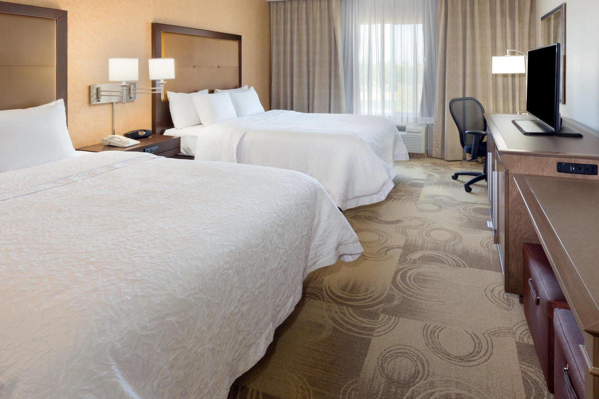 Hampton Inn & Suites יובה סיטי מראה חיצוני תמונה