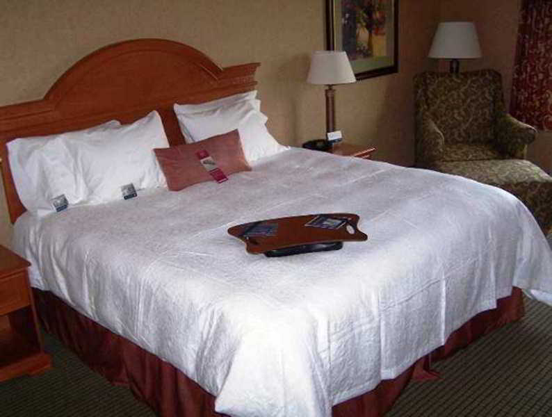 Hampton Inn & Suites יובה סיטי חדר תמונה